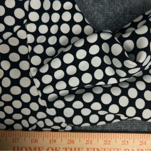 Black and White Polka Dot Cropped Jacket with 3/4 sleeves - Picture 7 of 9